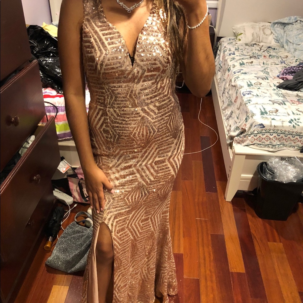 PROM DRESS NEW